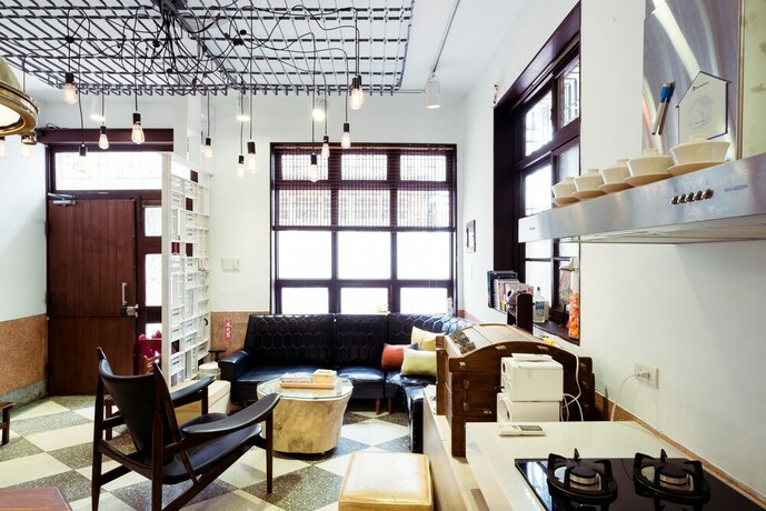 Imagen de los interiores del Hotel Chung Fu Inn. Foto 39