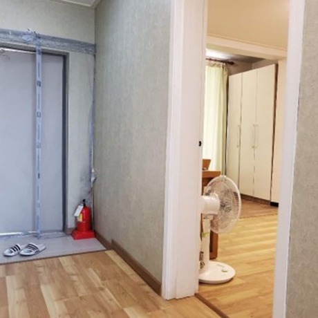 Imagen de la habitación del Hotel Chungdamhill House. Foto 3