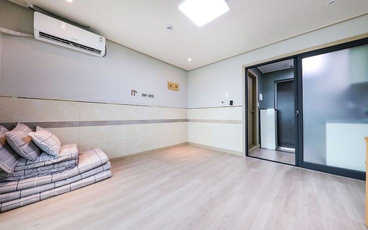 Imagen de la habitación del Hotel Chungju May. Foto 11