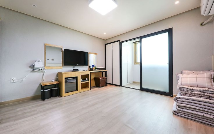 Imagen de la habitación del Hotel Chungju May. Foto 19