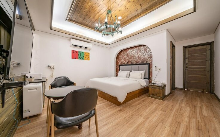 Imagen general del Hotel Chungju Toronto. Foto 10