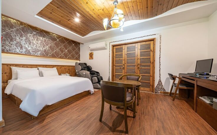 Imagen de la habitación del Hotel Chungju Toronto. Foto 13