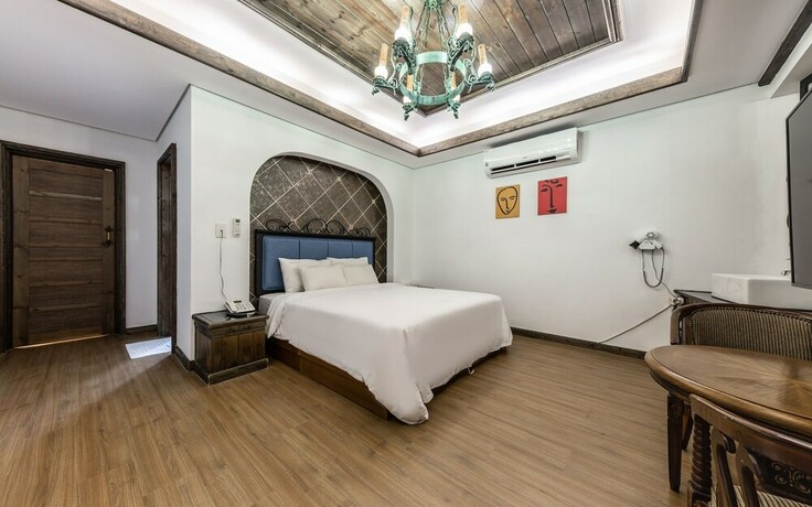 Imagen de la habitación del Hotel Chungju Toronto. Foto 17