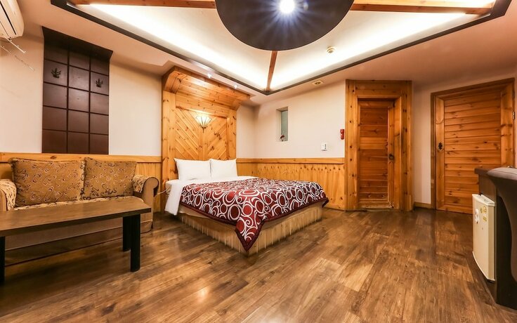 Imagen general del Hotel Chungju With Stay. Foto 3