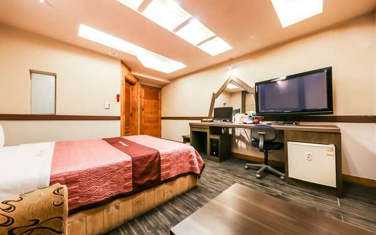 Imagen general del Hotel Chungju With Stay. Foto 7