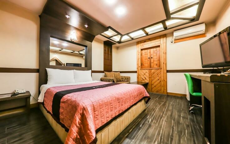 Imagen general del Hotel Chungju With Stay. Foto 9