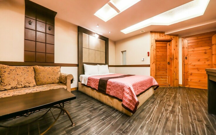 Imagen de la habitación del Hotel Chungju With Stay. Foto 23