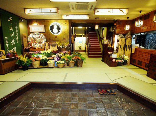 Imagen de los interiores del Hotel Chuo. Foto 20