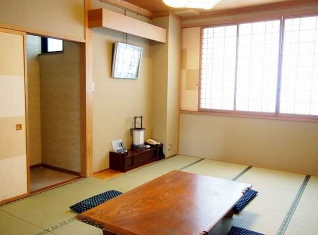 Imagen de la habitación del Hotel Chuo. Foto 12