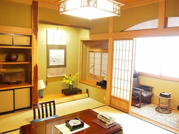 Imagen de la habitación del Hotel Chuo. Foto 14