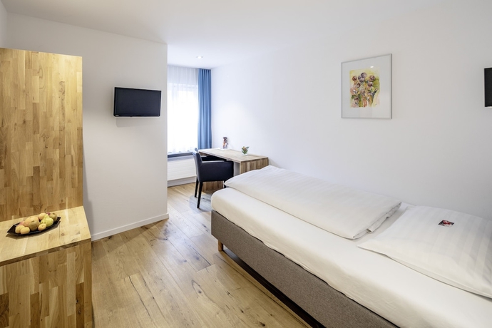 Imagen de la habitación del Hotel Chur. Foto 5