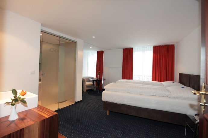 Imagen de la habitación del Hotel Chur. Foto 7