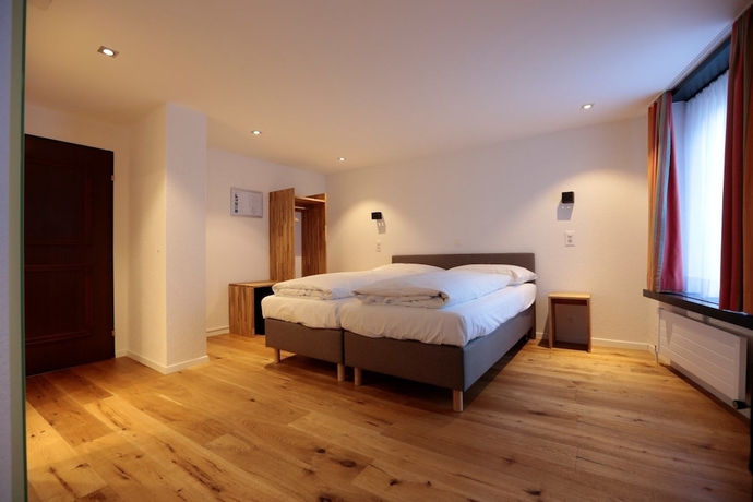 Imagen de la habitación del Hotel Chur. Foto 11