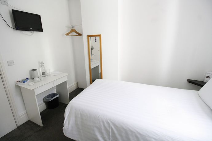 Imagen de la habitación del Hotel Church Guest House. Foto 6