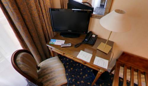 Imagen de la habitación del Hotel Churchill Bayeux Centre. Foto 7