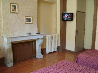 Imagen de la habitación del Hotel Churchill, Burdeos. Foto 6