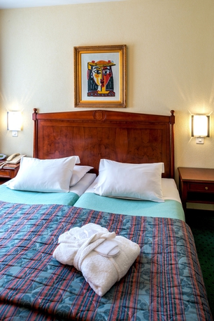 Imagen de la habitación del Hotel Churchill. Foto 8