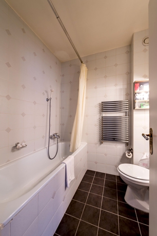 Imagen de la habitación del Hotel Churchill. Foto 12