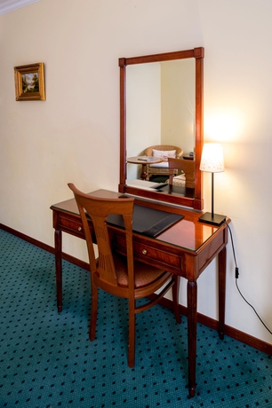 Imagen de la habitación del Hotel Churchill, Ginebra. Foto 14