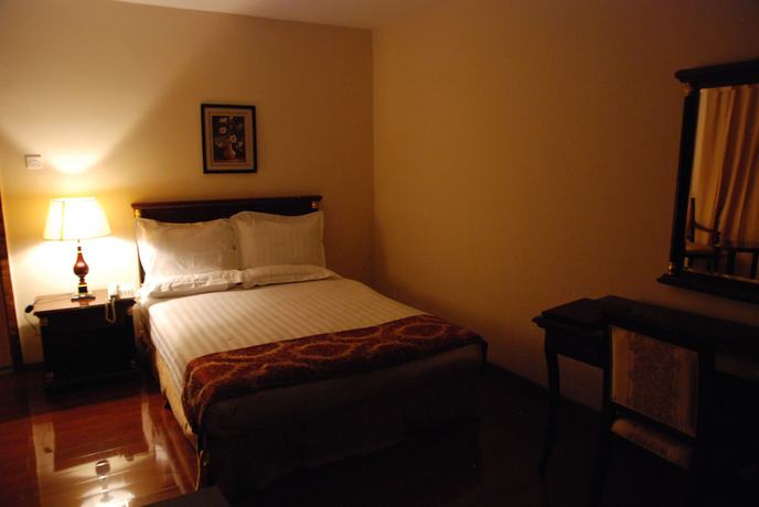 Imagen de la habitación del Hotel Churchill, Nefas Silk. Foto 14