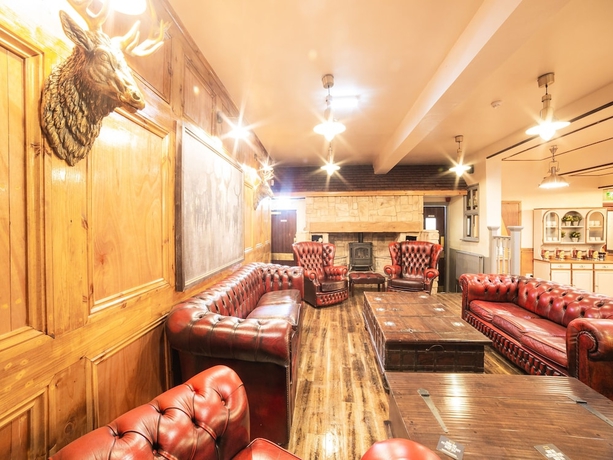 Imagen de los interiores del Hotel Churchill\'s. Foto 17