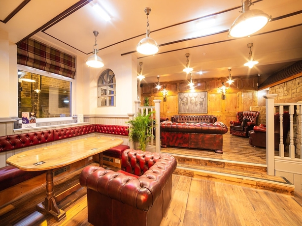 Imagen de los interiores del Hotel Churchill\'s. Foto 18