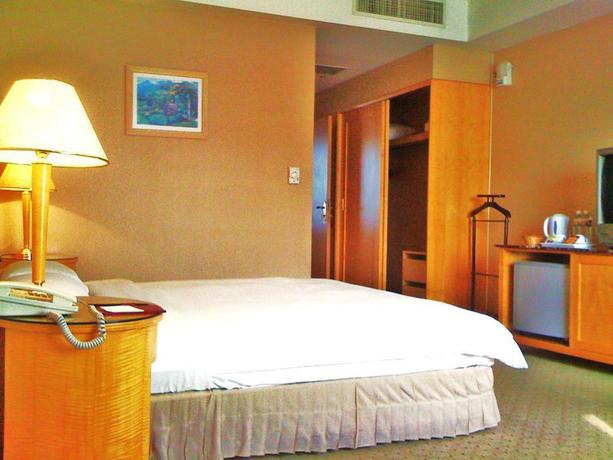 Imagen general del Hotel Chuto Plaza. Foto 12