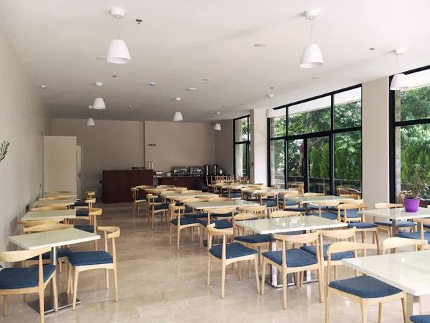 Imagen del bar/restaurante del Hotel Chveni Ezo Boutique. Foto 5