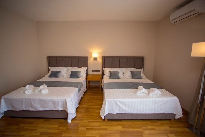 Imagen de la habitación del Hotel Chveni Ezo Boutique. Foto 13