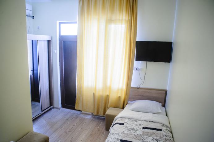 Imagen de la habitación del Hotel Chveni Ezo. Foto 3