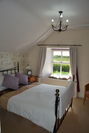 Imagen de la habitación del Hotel Chyheira. Foto 7