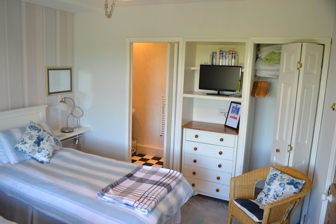 Imagen de la habitación del Hotel Chyheira. Foto 9