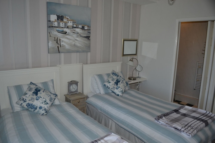 Imagen de la habitación del Hotel Chyheira. Foto 12