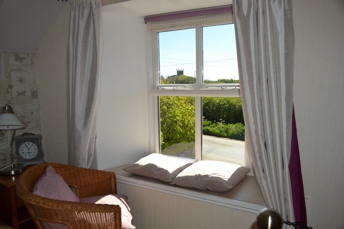 Imagen de la habitación del Hotel Chyheira. Foto 13