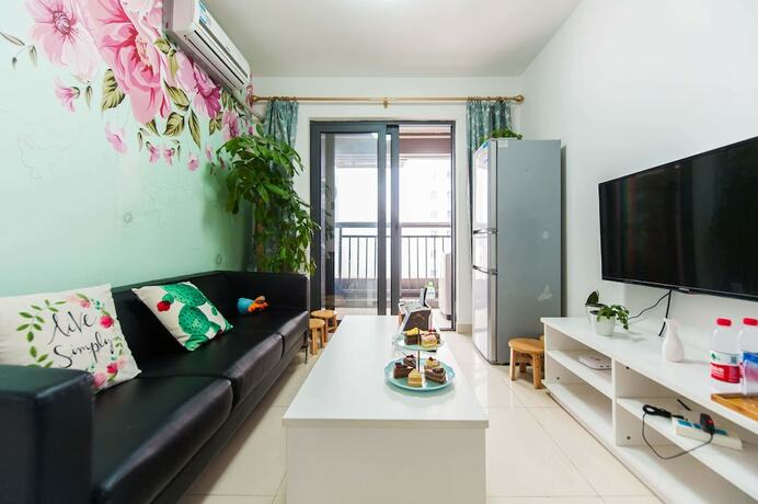 Imagen de la habitación del Hotel CiCi House. Foto 13