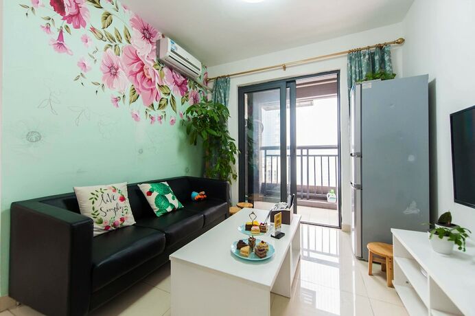 Imagen de la habitación del Hotel CiCi House. Foto 17