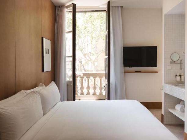 Imagen de la habitación del Hotel C&iacute;rculo Condal. Foto 3