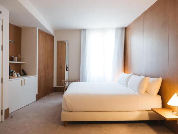 Imagen de la habitación del Hotel C&iacute;rculo Condal. Foto 5