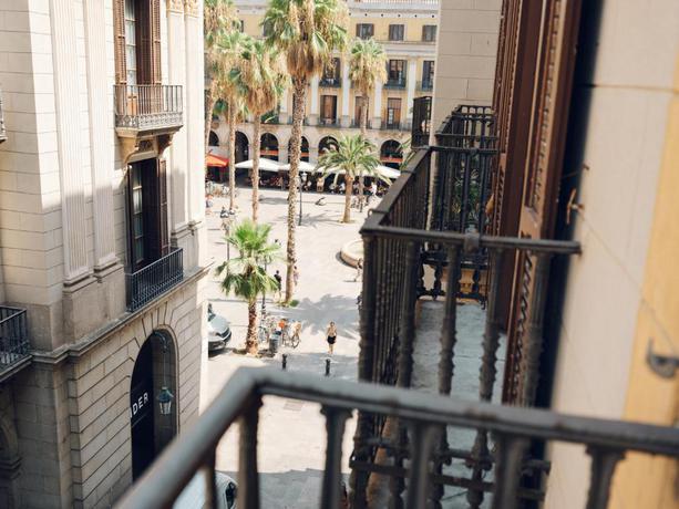Imagen de los exteriores del Hotel C&iacute;rculo Condal. Foto 10