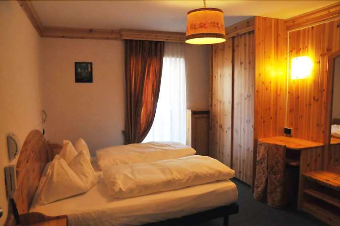 Imagen de la habitación del Hotel Ciamol. Foto 13