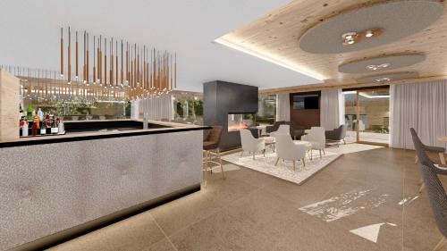 Imagen del bar/restaurante del Hotel Ciampedie Luxury Alpine Spa. Foto 3