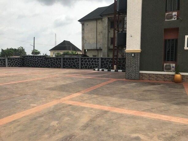 Imagen general del Hotel Ciara Jo and Suites. Foto 3