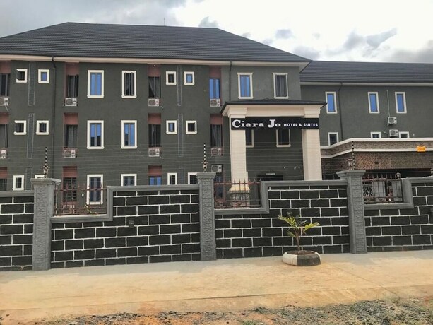 Imagen general del Hotel Ciara Jo and Suites. Foto 4