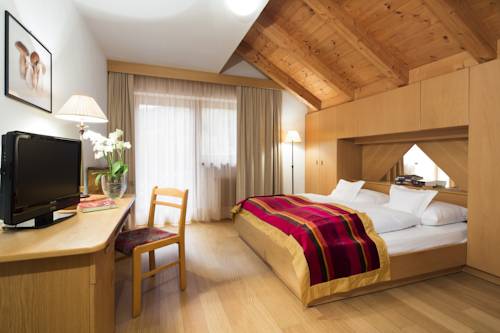 Imagen de la habitación del Hotel Ciasa Roby. Foto 2