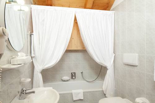 Imagen de la habitación del Hotel Ciasa Roby. Foto 6
