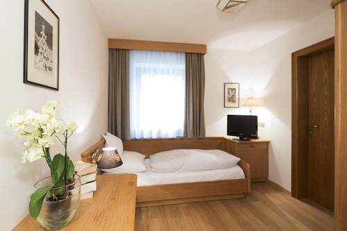 Imagen de la habitación del Hotel Ciasa Roby. Foto 13