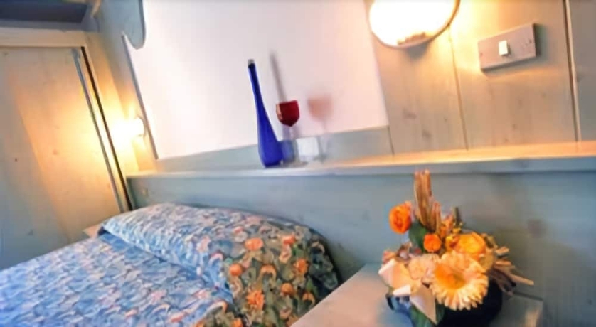 Imagen de la habitación del Hotel Ciclamino. Foto 5