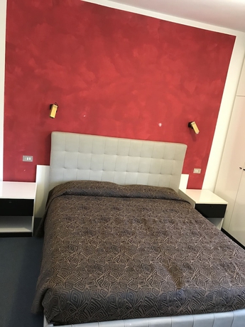 Imagen de la habitación del Hotel Ciclamino. Foto 10