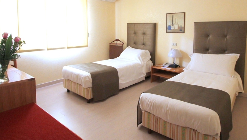 Imagen de la habitación del Hotel Cicolella. Foto 9