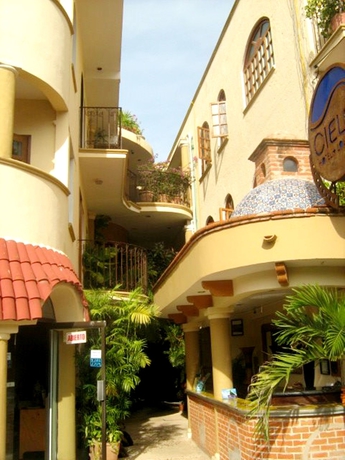 Imagen de los exteriores del Hotel Cielo, Playa del Carmen. Foto 15
